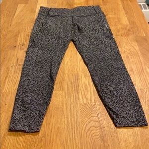 Lululemon Black with white small dots 7/8 tights